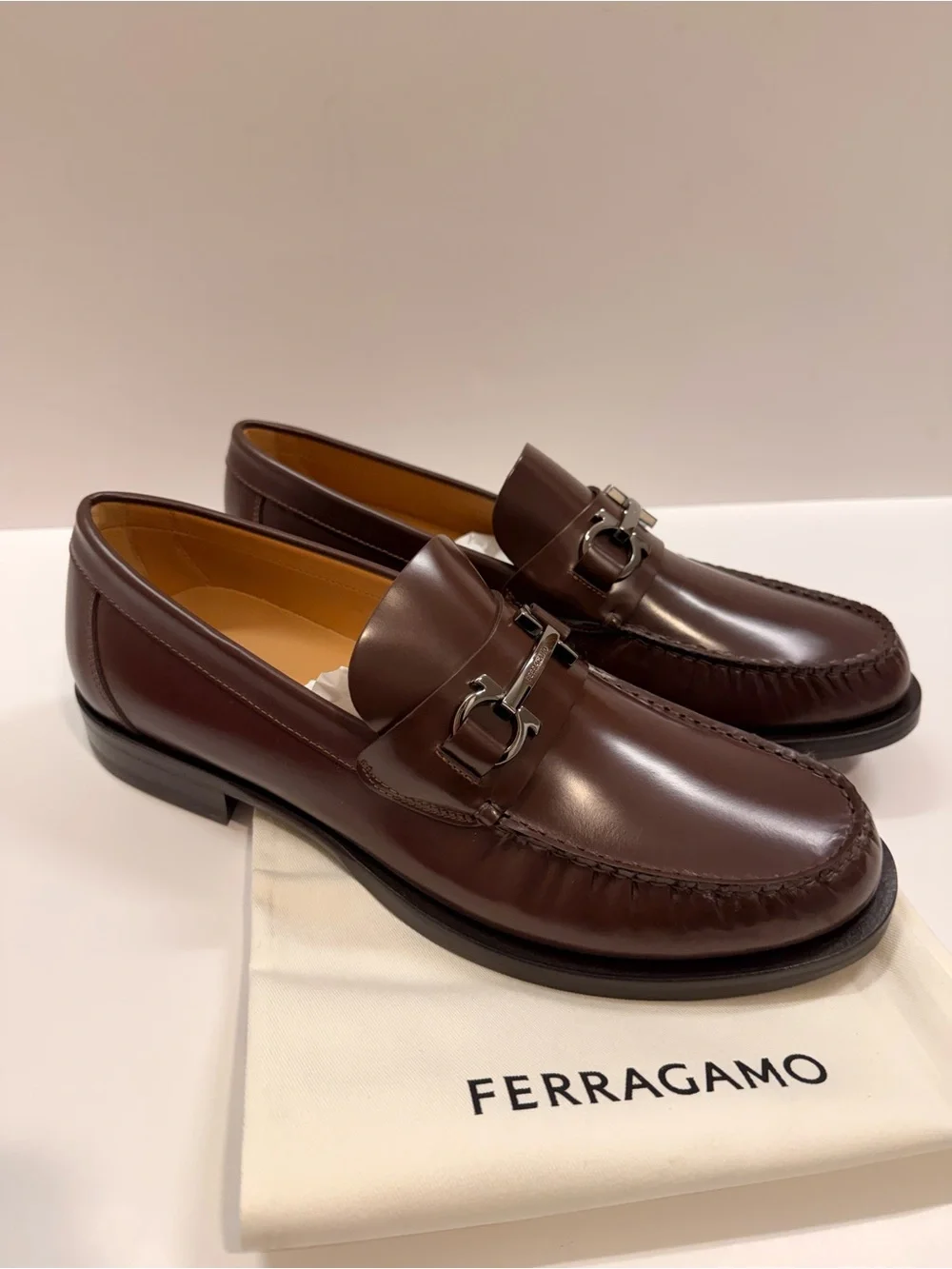 Salvatore Ferragamo Fort Cocoa Brown Calf Leather Bit  display picture 3